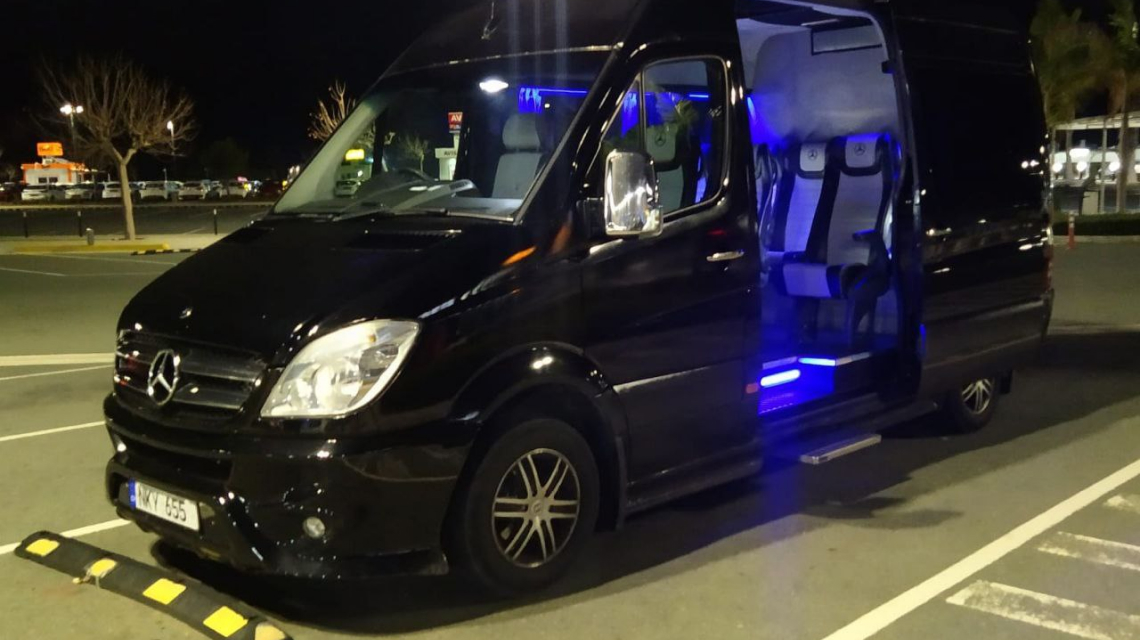 taxi limassol to larnaca airport